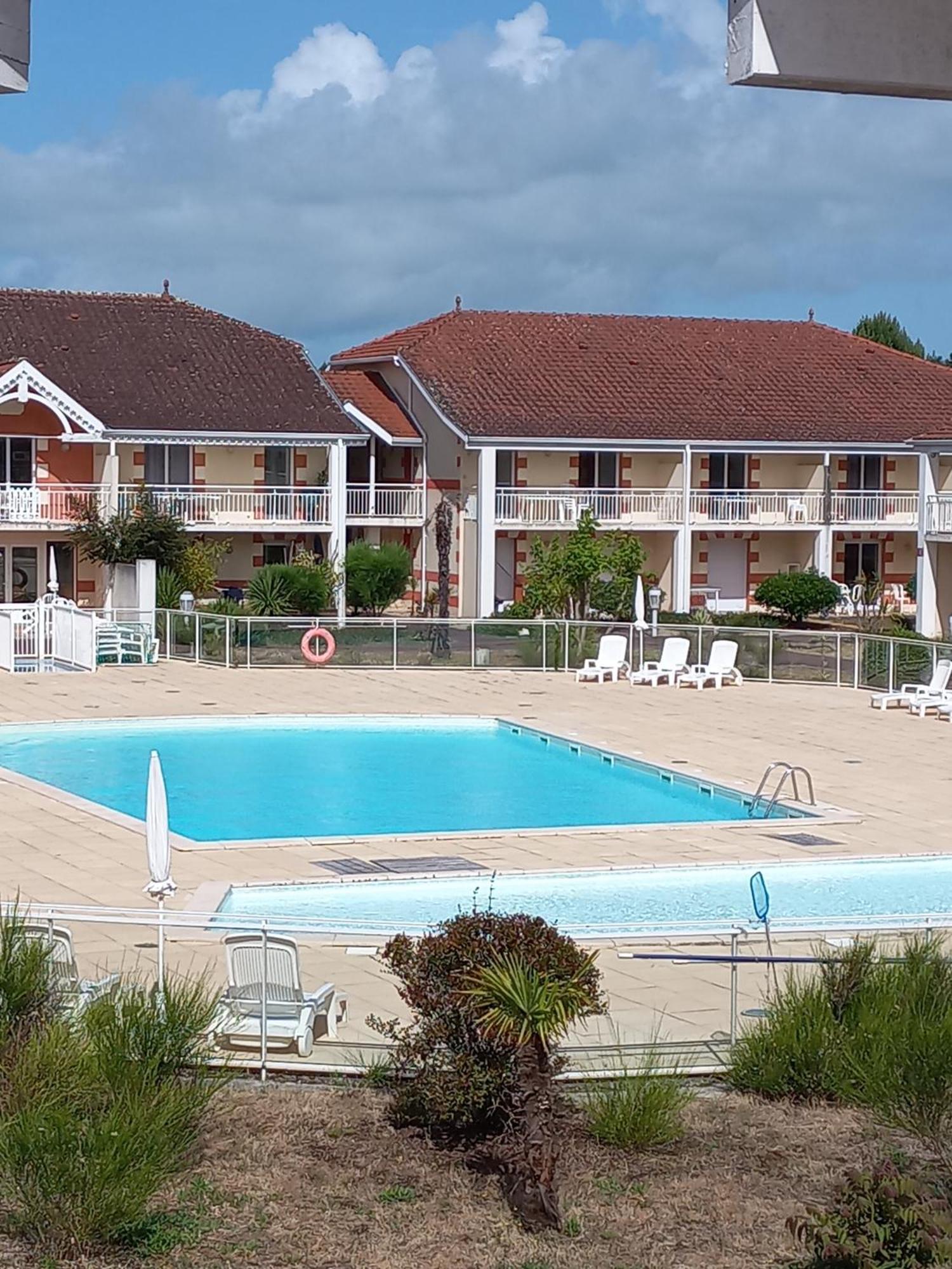 Appartement Le Verdon Sur Mer Eksteriør billede